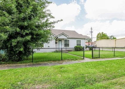 932 Walling St Street - Photo 1