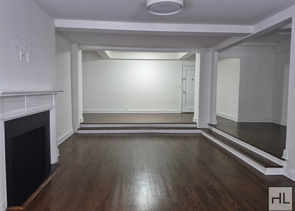 5 Avenue - Photo 1