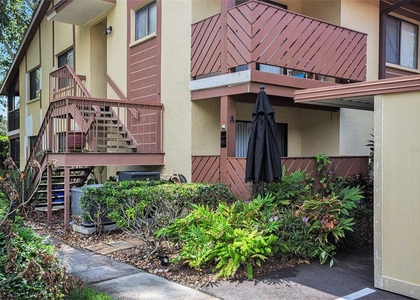 600 Summerhill Court - Photo 1