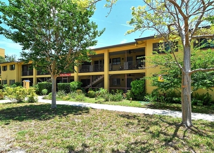 615 S Palm Avenue - Photo 1