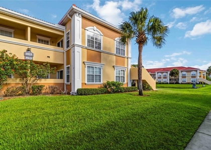 1025 Villagio Circle - Photo 1