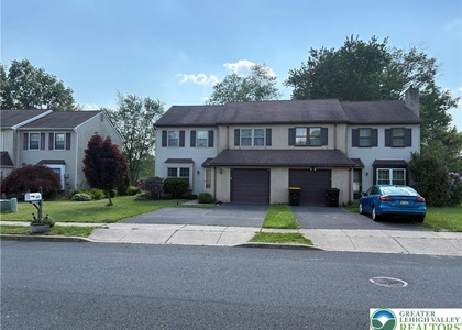 167 Sunshine Drive - Photo 1