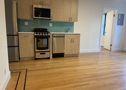 30 Charlton Street - Photo 1
