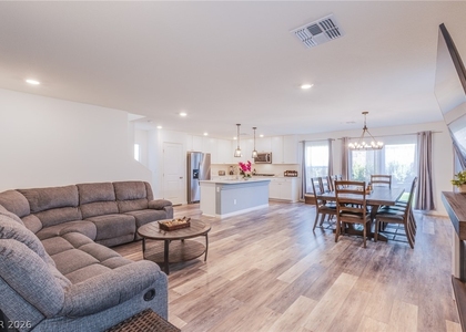 7712 Lush Oasis Avenue - Photo 1