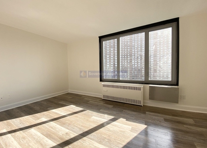 3333 Broadway - Photo 1
