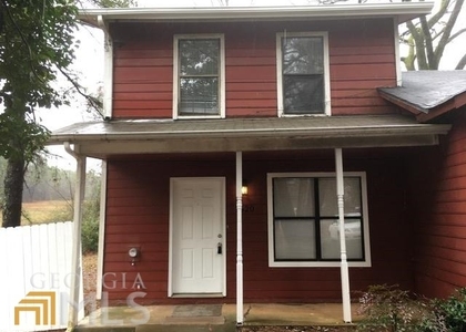 7620 Tara Road - Photo 1