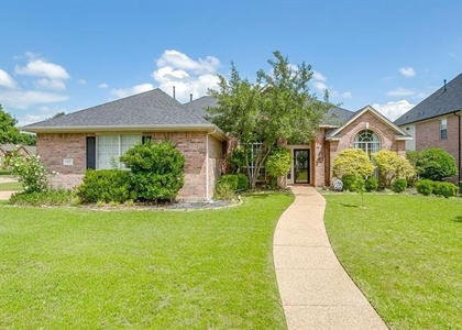 830 Doral Drive - Photo 1