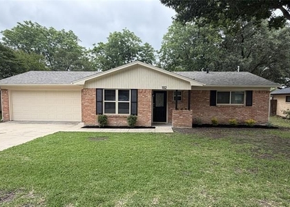 102 Cherokee Circle - Photo 1