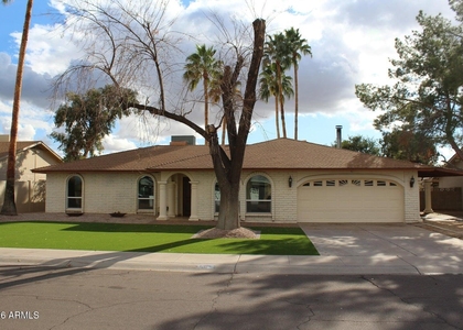 1517 E Gemini Drive - Photo 1