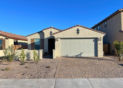 7954 W Medlock Drive - Photo 1