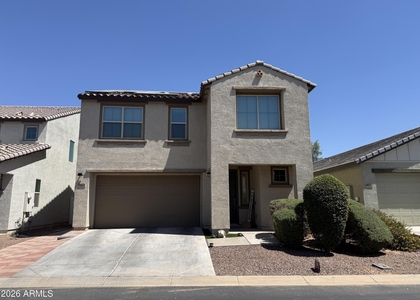 8804 W Jefferson Street - Photo 1
