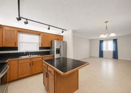 4528 Sw 54th Street - Photo 1