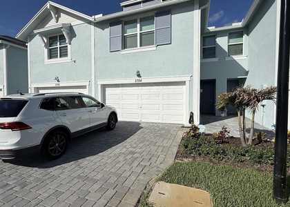 5784 Se Edgewater Circle - Photo 1