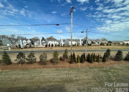 1014 Overbrook Place - Photo 1
