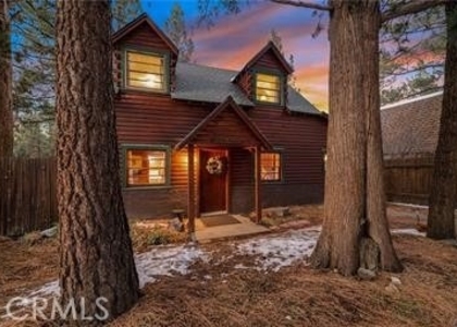 301 E Barker - Photo 1