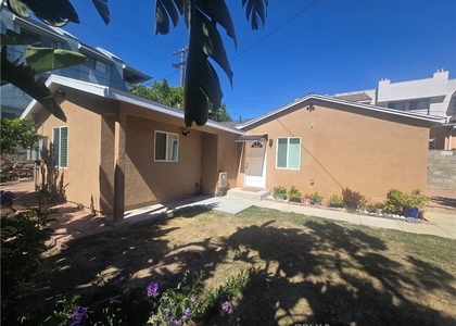 421 W Lexington - Photo 1