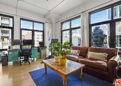 330 W 11th Street - Photo 1
