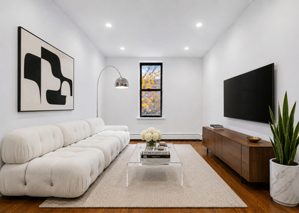 Seventh Avenue - Photo 1
