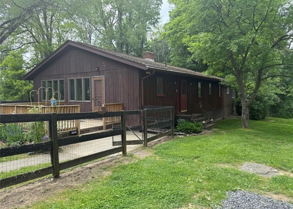 183 Barrytown Road - Photo 1