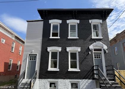 30 Kline Street - Photo 1