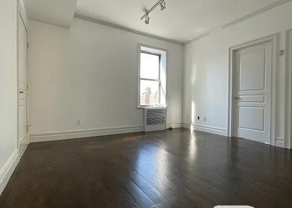 12 5th Avenue - Photo 1