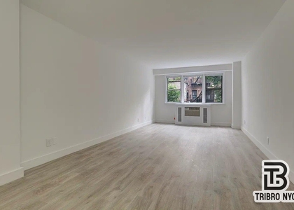 139 E 27th Street - Photo 1