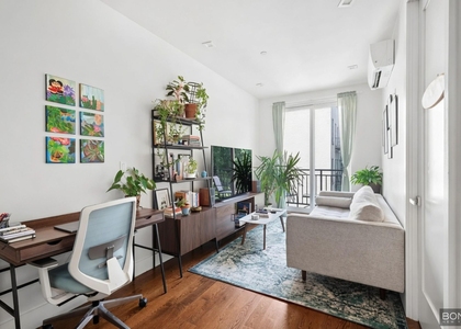 776 Franklin Avenue - Photo 1