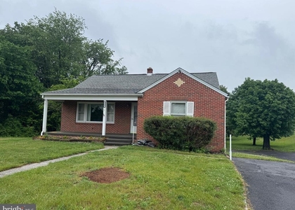 1123 Shepherdstown Road - Photo 1