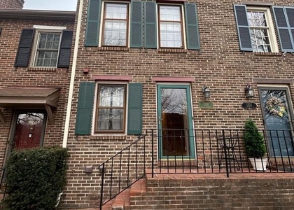 1202 W Abingdon Drive - Photo 1