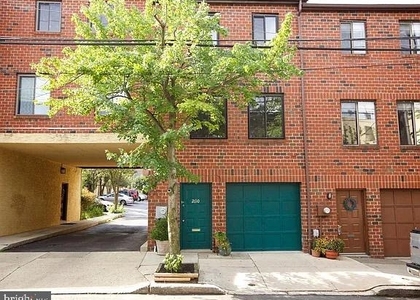 2610 Parrish Street - Photo 1