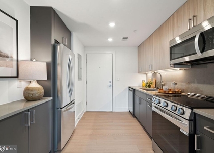 2000 Dreer Street - Photo 1