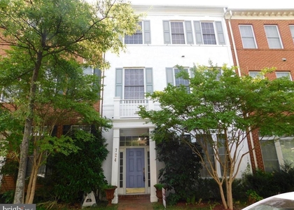 724 Ridgemont Avenue - Photo 1