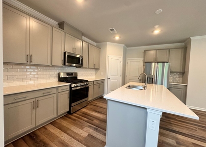 5712 Woodlawn Drive - Photo 1