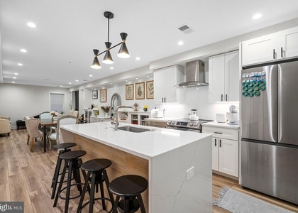 1110 6th Street Nw - Photo 1