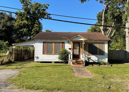 365 E Irby St - Photo 1