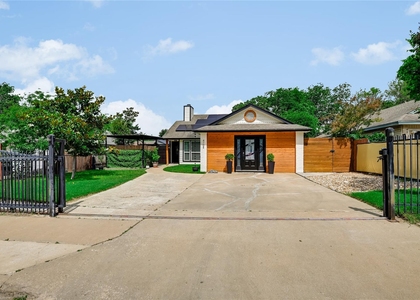 4702 Crest Oak Rd - Photo 1