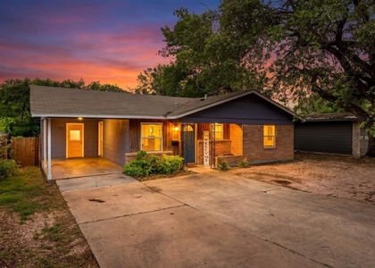 4705 Manchaca Rd - Photo 1