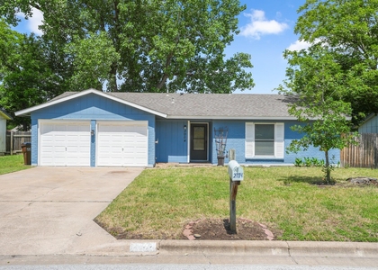 2004 Greenhill Dr - Photo 1