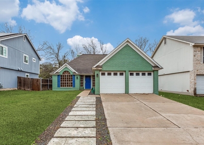 900 Angleton Cv - Photo 1