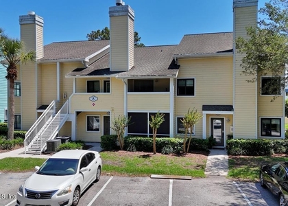 100 Fairway Park Boulevard - Photo 1