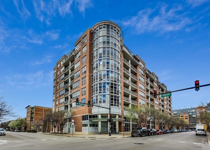 1200 W Monroe Street - Photo 1