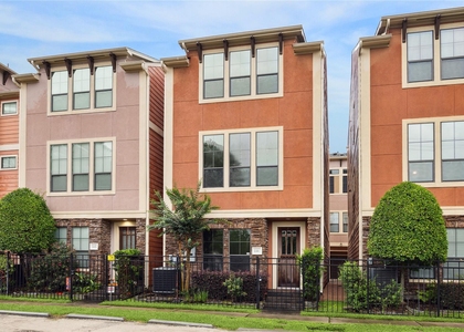 1046 W 23rd Street - Photo 1