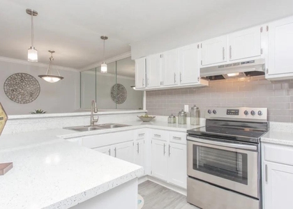 25650 Interstate 45 - Photo 1