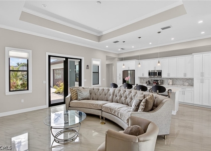 2701 Nw 11th Street - Photo 1