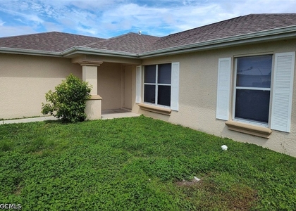 1109 Ne 2nd Place - Photo 1