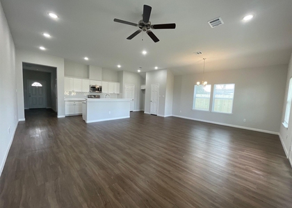 1055 Road 5736 - Photo 1