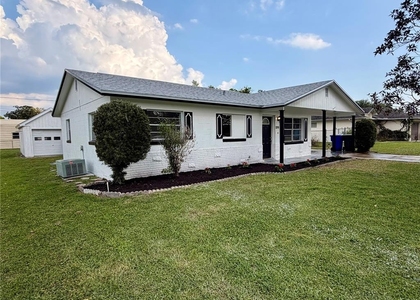 109 Dakota Avenue - Photo 1