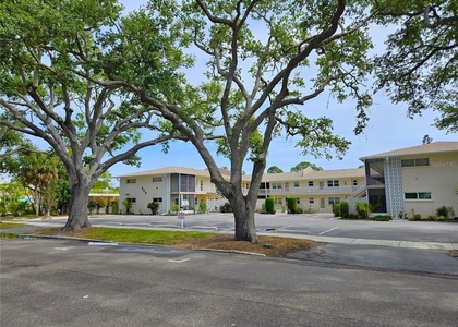 509 W Venice Avenue - Photo 1