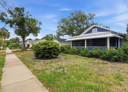 1828 Grove Street - Photo 1