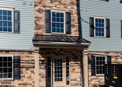 1275 E 4th Street - Photo 1